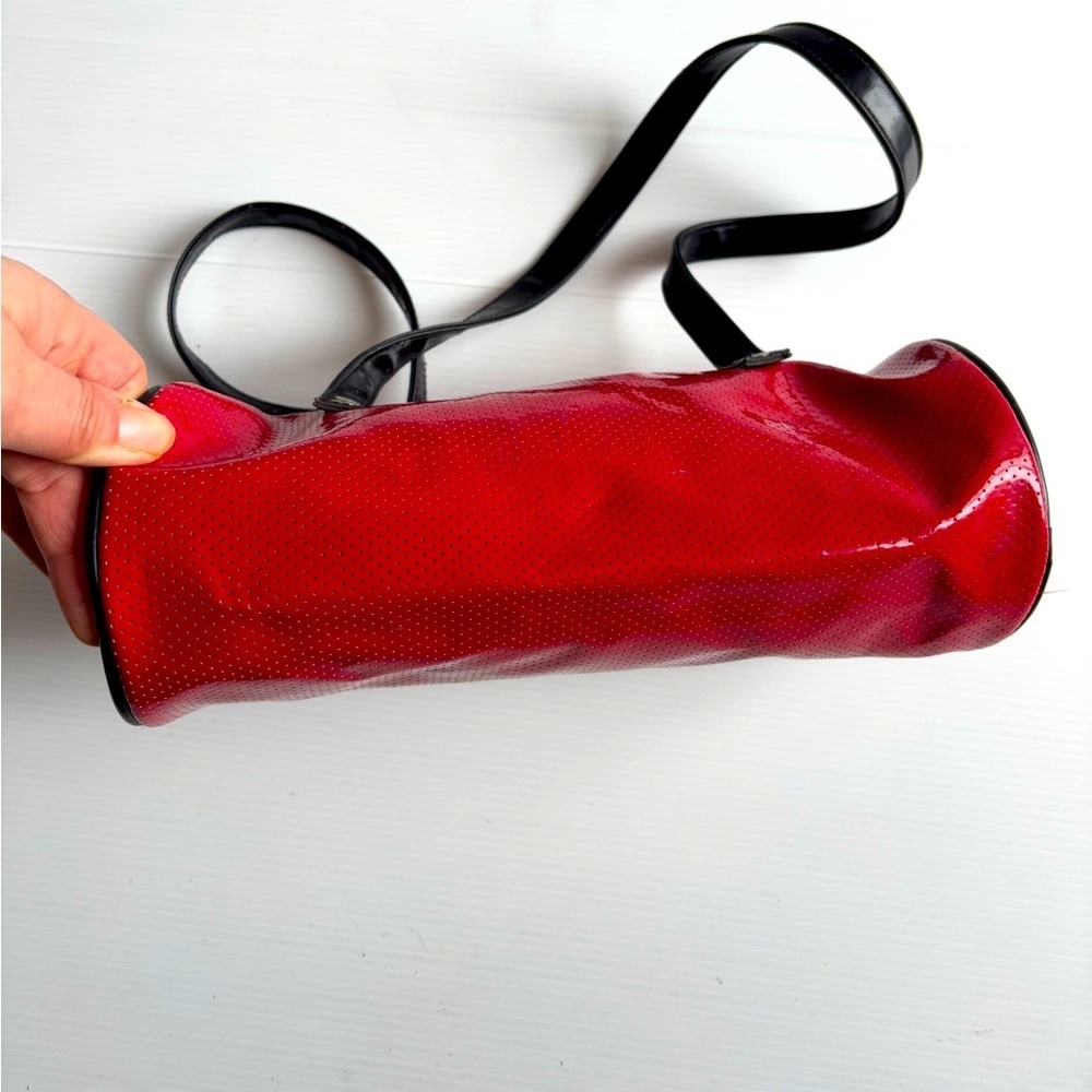 Point Zero Red Messenger Bag - Picture 3 of 3